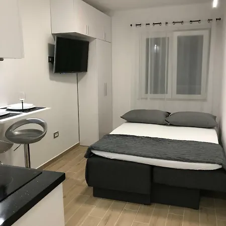 Apartman Studio Ganga Omis Exterior photo
