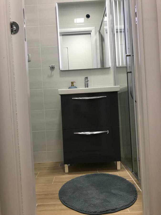 Ganga Apartment *