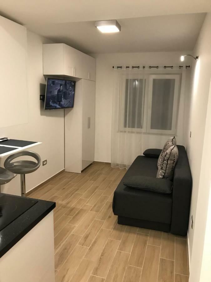 Ganga Apartment *